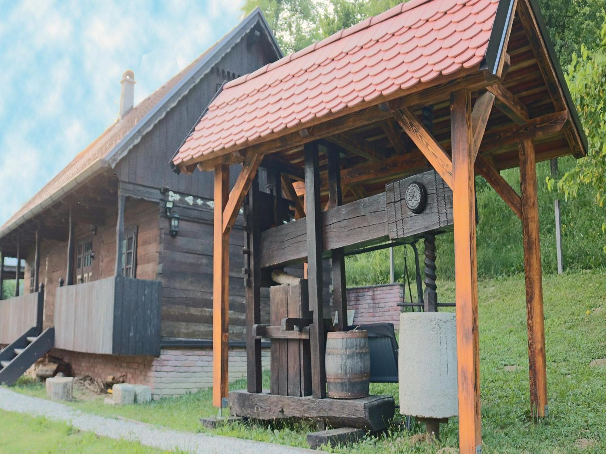Tradicionalna Zagorska Drvena Kuca Stara Murva Тухельске-Топлице Экстерьер фото